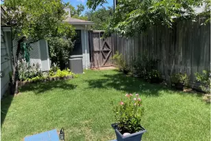 4639 Westside Dr, Highland Park, TX 75209 - Photo 3