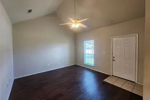 106 Collett Ct, Weatherford, TX 76088 - Photo 3