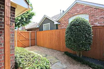 14588 Poe Court, Addison, TX 75001 - Photo 29