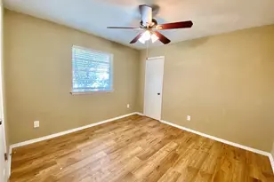 801 Irwin Dr, Hurst, TX 76053 - Photo 5