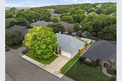428 Arbor Lawn Drive, Burleson, TX 76028 - Photo 3