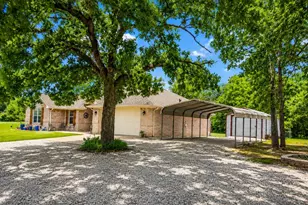 105 Jeremy Ln, Paradise, TX 76073 - Photo 3