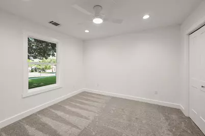 315 Burdette Avenue, Sherman, TX 75090 - Photo 17