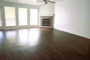 1512 Parrot Ct, DeSoto, TX 75115 - Photo 5