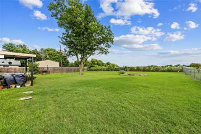 837 W 3rd Street, Eddy, TX 76524 - Photo 21