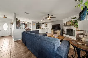837 W 3rd St, Eddy, TX 76524 - Photo 5