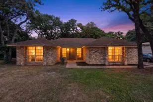 13930 Briarwood Ct, Azle, TX 76020 - Photo 5