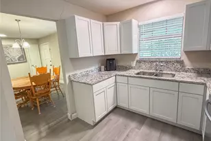 604 Cooper St, Ennis, TX 75119 - Photo 7