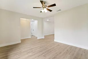 1504 Lexington Pl, Bedford, TX 76022 - Photo 11