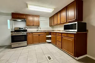 260 W Elm, Stephenville, TX 76401 - Photo 3