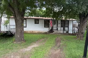 260 W Elm, Stephenville, TX 76401 - Photo 1