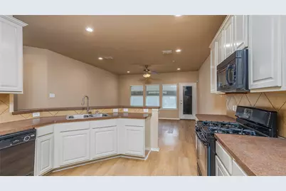1405 Samantha Creek Drive, Little Elm, TX 75068 - Photo 5