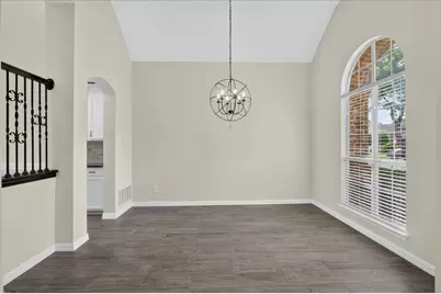 2644 Coral Cove Drive, Grand Prairie, TX 75054 - Photo 5