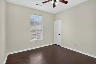 2644 Coral Cove Dr, Grand Prairie, TX 75054 - Photo 13