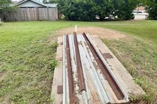 407 S Lamar St, Eastland, TX 76448 - Photo 37