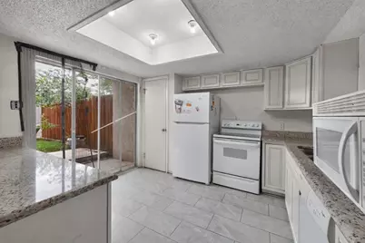 717 Towne House Lane, Richardson, TX 75081 - Photo 7