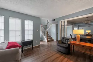 717 Towne House Ln, Richardson, TX 75081 - Photo 5