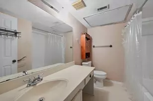 717 Towne House Ln, Richardson, TX 75081 - Photo 9