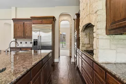 4136 Choctaw Drive, Carrollton, TX 75010 - Photo 9