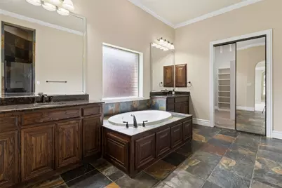 4136 Choctaw Drive, Carrollton, TX 75010 - Photo 15
