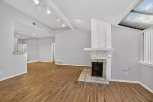 2101 Count Fleet Dr, Arlington, TX 76011 - Photo 3