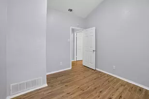 2101 Count Fleet Dr, Arlington, TX 76011 - Photo 13