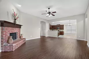 1500 Wren St, DeSoto, TX 75115 - Photo 3