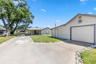 3804 Sandy Beach Dr, Granbury, TX 76049 - Photo 1