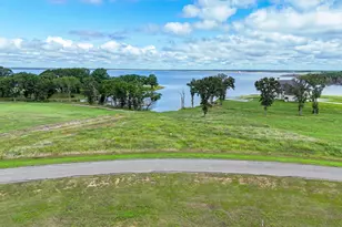 680 Peninsula Dr, Honey Grove, TX 75446 - Photo 1