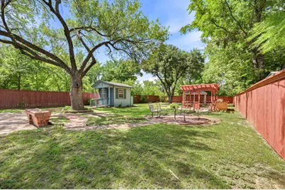 2417 Muret Street, Irving, TX 75062 - Photo 23
