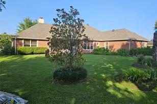 103 Heritage Pl, Glen Rose, TX 76043 - Photo 3