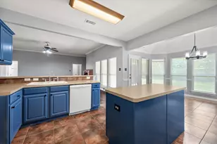 2110 Timber Cove Ct, Weatherford, TX 76087 - Photo 13
