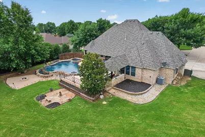 2313 Sandstone Court, Burleson, TX 76028 - Photo 35