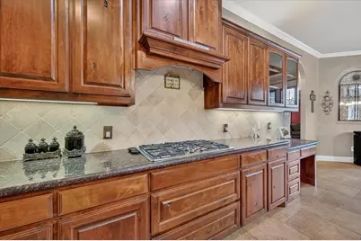 2313 Sandstone Court, Burleson, TX 76028 - Photo 11