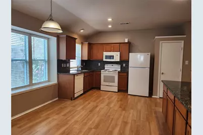 3913 Chimney Rock Drive, Denton, TX 76210 - Photo 3