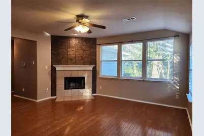 3913 Chimney Rock Drive, Denton, TX 76210 - Photo 3