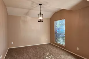 3913 Chimney Rock Dr, Denton, TX 76210 - Photo 9