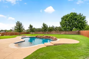 1201 Bluff Springs Dr, Fort Worth, TX 76052 - Photo 33