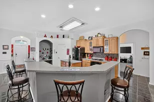 909 Trinity Dr, Lancaster, TX 75146 - Photo 9