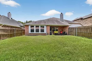 909 Trinity Dr, Lancaster, TX 75146 - Photo 27