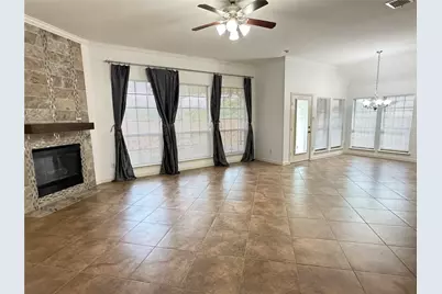 5852 Windy Meadow Lane, Grand Prairie, TX 75052 - Photo 27
