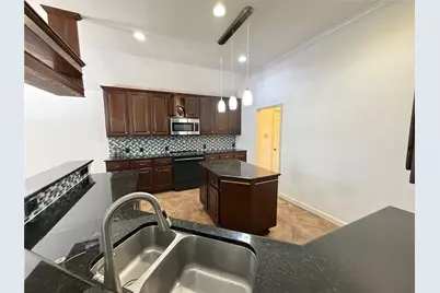 5852 Windy Meadow Lane, Grand Prairie, TX 75052 - Photo 9