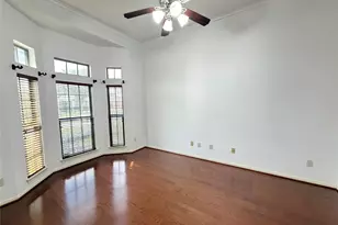 5852 Windy Meadow Ln, Grand Prairie, TX 75052 - Photo 3