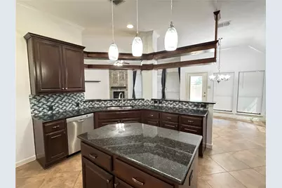 5852 Windy Meadow Lane, Grand Prairie, TX 75052 - Photo 13