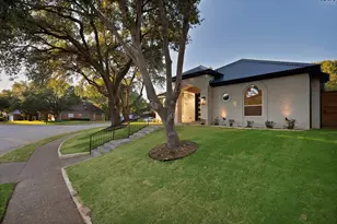 1913 Crockett Cir, Irving, TX 75038 - Photo 3