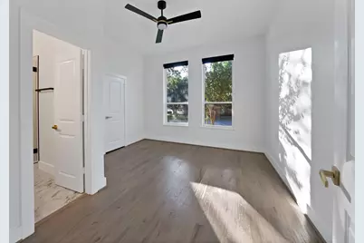 1913 Crockett Circle, Irving, TX 75038 - Photo 9