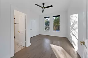 1913 Crockett Cir, Irving, TX 75038 - Photo 9