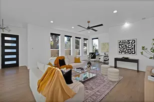 1913 Crockett Cir, Irving, TX 75038 - Photo 5
