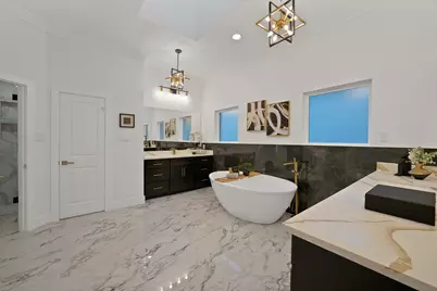1913 Crockett Circle, Irving, TX 75038 - Photo 13