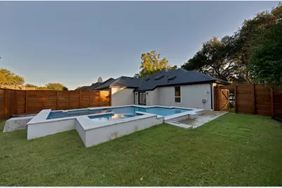 1913 Crockett Circle, Irving, TX 75038 - Photo 31